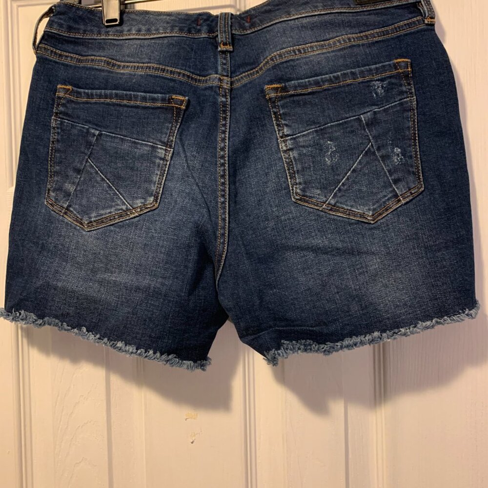 Womens Dear John jean short - Picture 7 of 10